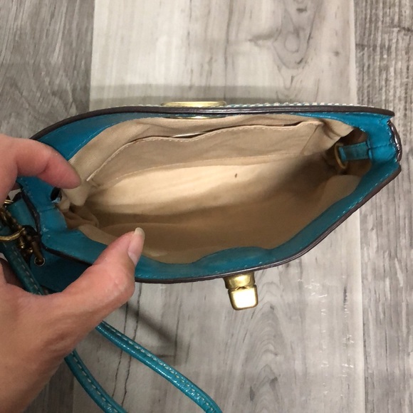 Coach wristlet - Picture 4 of 4